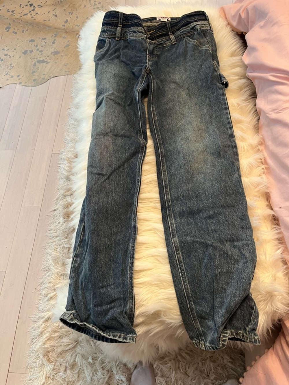 Guess Women's Straight Leg Jeans in Dark Blue Wash